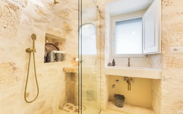 3224 Trulli Almaviva by Perle di Puglia