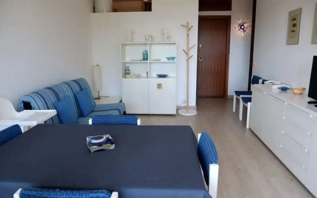 Modern Two-bedroom Apartment With Seaview Balcony
