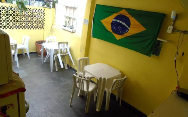 Samba Green Hostel