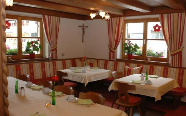 Pension Walserheim