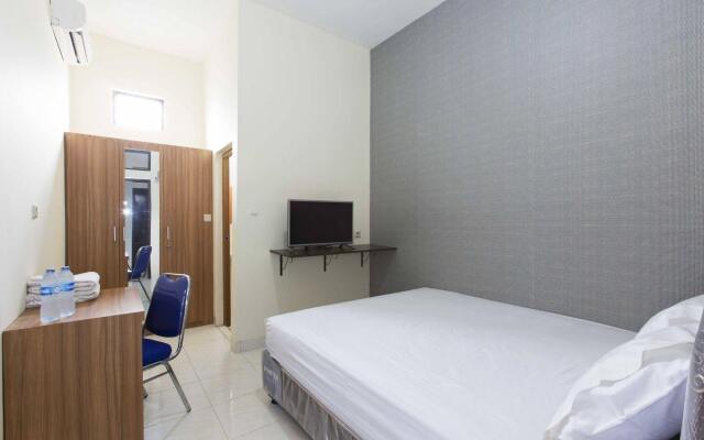 RedDoorz @ Raya Kelapa Gading
