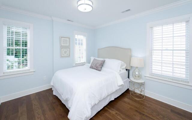 Guesthouse Charleston WEST 62 and 64