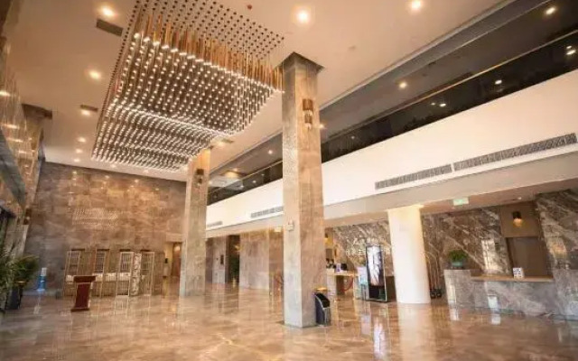 Miluo Metropark Eco Resor Hotel