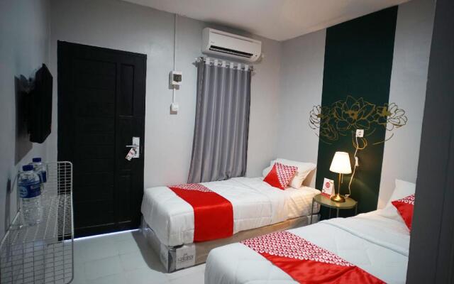 1125 Sani Guest House