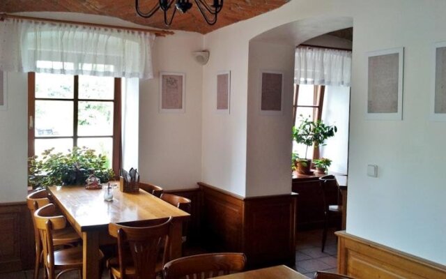 Pension Mlyn Stare Mitrovice