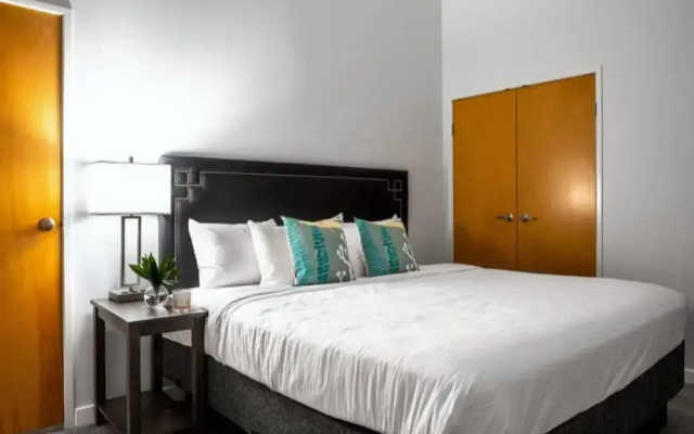 TWO Bold 2BR 2BA Apartments by CozySuites