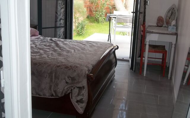 Luxury Guest Room, Private Entrance, Shower Room, wc, Terrace, Private