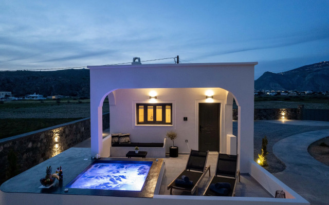 Almira Luxury Suites