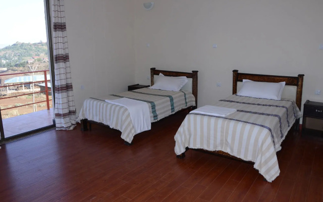 Zan-Seyoum Hotel