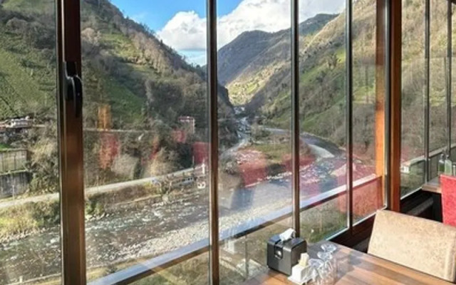Oris Green Hotel