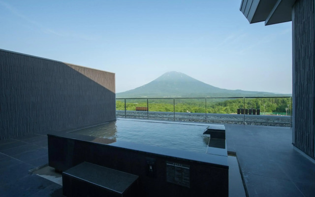 AYA Niseko