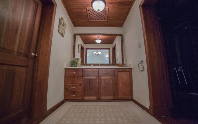 8BR 9BA Barranca Villa by ASVR