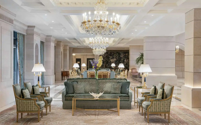 The Plaza Doha, LXR s & Resorts