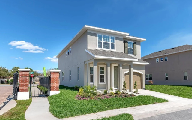 Home Near Disney Area-sleeps 14 Guest