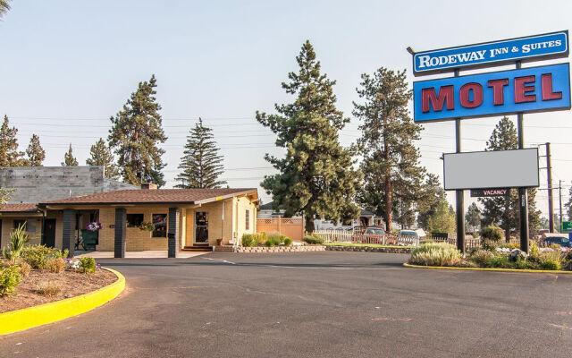 Rodeway Inn & Suites