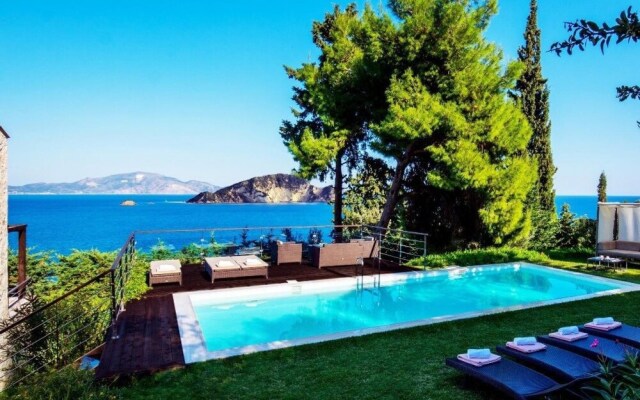 Exensian Villas Suites Family Suite With Private Pool