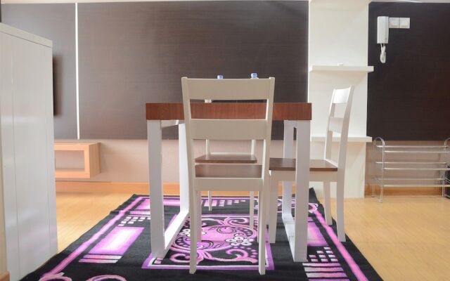 New Furnish 1BR Apartment The Oasis near Lippo Cikarang