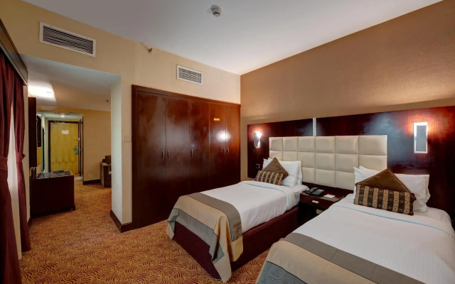 9 Hotel