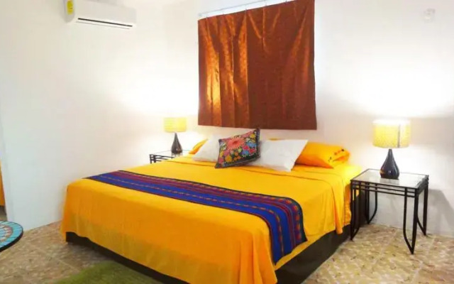 Casa Naranja