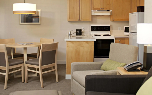 Delta Hotels by Marriott Whistler Village Suites