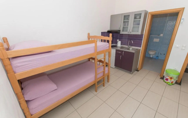 Studio apartments Zloic in Krvavica