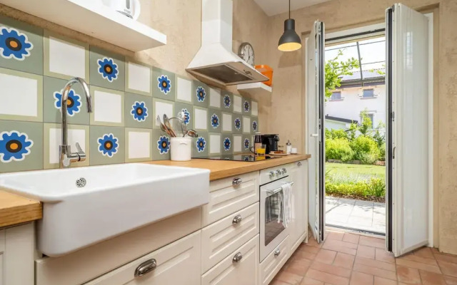 Green Lodge - Apartment 10 - 1 BR 1 Bath