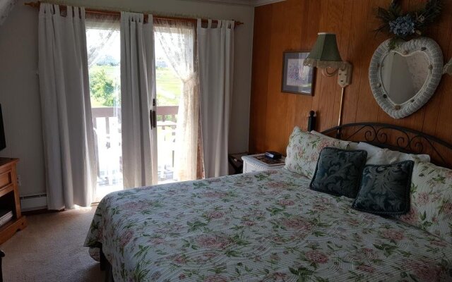 A Cape Cod Ocean Manor Inn