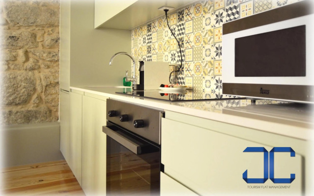 Click! Apartment by JC