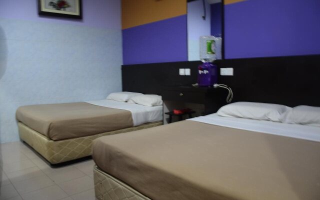 Uni Garden Hotel