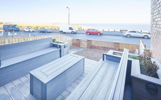 Host Stay Salty Seaview