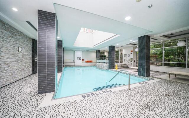 Amazing 2BR & 2BTH - Near Square One Mall