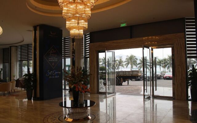 Muong Thanh Grand Bai Chay Hotel