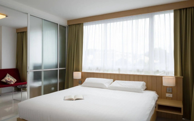The Wide Suites
