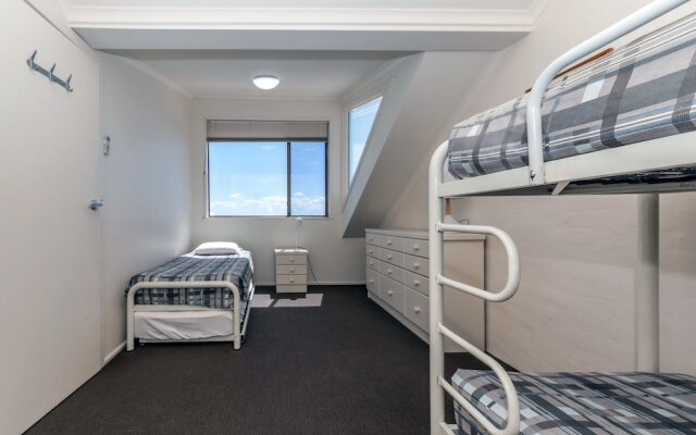 A Yachtsmans Rest, 5/37 Victoria Parade