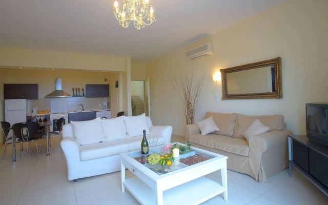 La Stella Suites