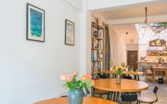 Dali Monster Inn (Gucheng Dongyu Street)