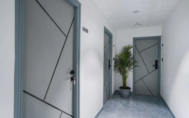 Fabhotel Prime Cloud 5 Studios