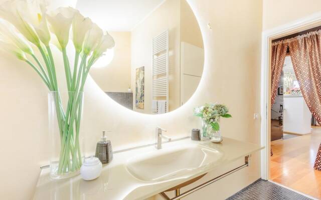 Casa Elo in Lucca With 1 Bedrooms and 1 Bathrooms