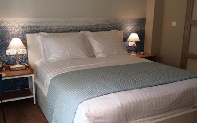 Newly Renovated Studio 15 min walk from Acropolis