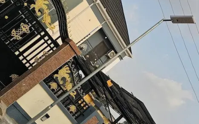 TM Luxe Stays Apartment