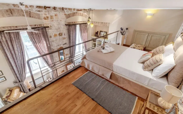 Mouragia Loft - Waterfront Old Corfu Town