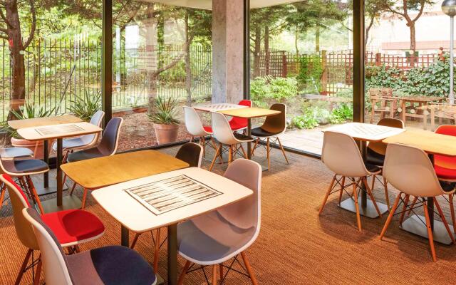ibis London Thurrock M25