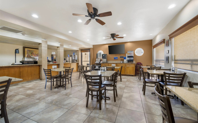 Best Western Cottonwood Inn