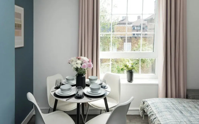 Sunny 2B/1B Flat nr Borough Market, Central London