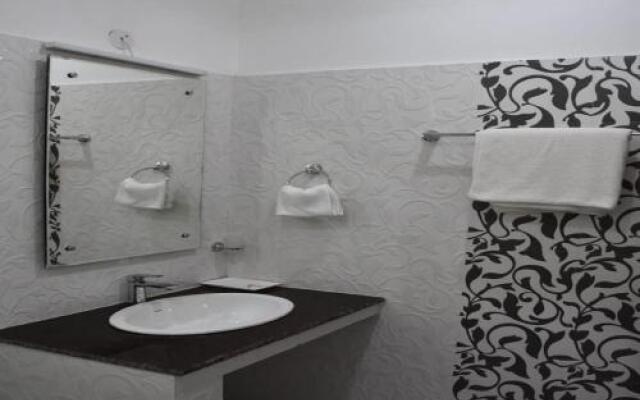Hotel Kargil Heights