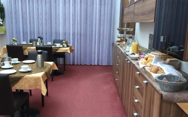 Hotel-Pension Am Kirschberg