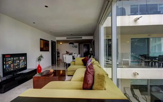 Elements Garden House 11 2 Bedroom Condo by RedAwning