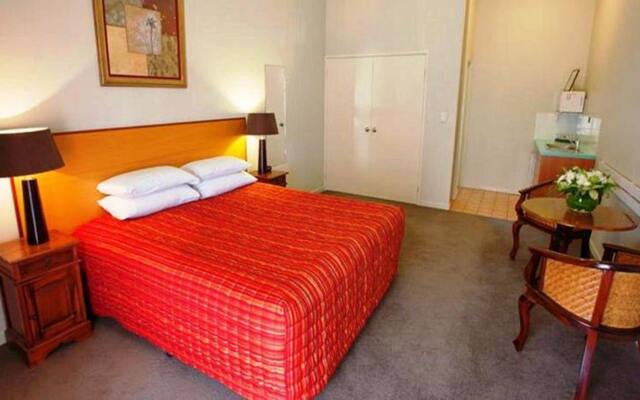 Higgins Lane Motel