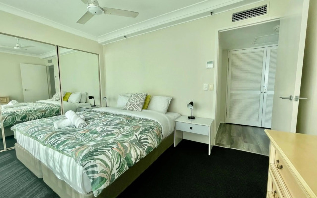 Mantra Crown Towers
