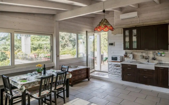 Villa Civico 32 Near The Sea With Pool